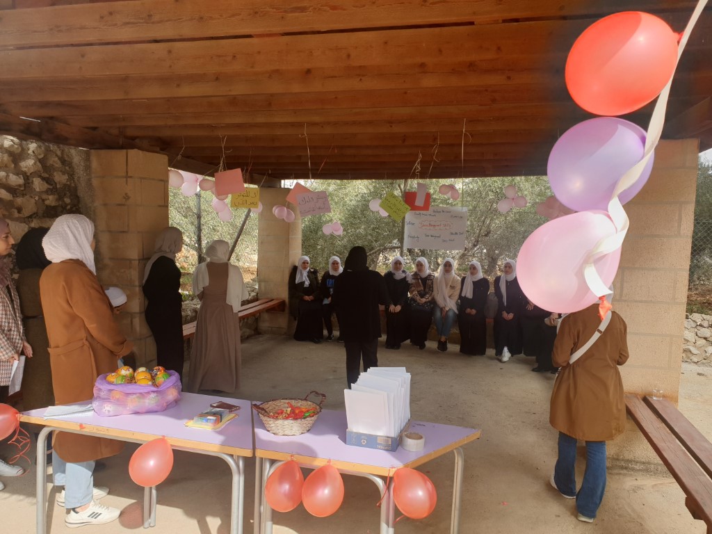 نشاط في القبيبة لمصلحة طلبة مدرسة في قرية بيت عنان