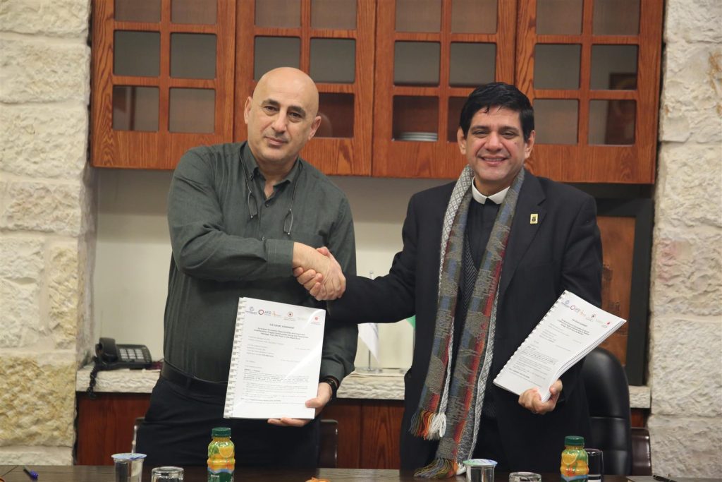 توقيع اتفاقية تعاون ما بين جامعة بيت لحم ومسار فلسطين التراثي