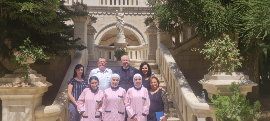 بناء صحة أفضل لفلسطين: شراكة مع مستشفى العائلة المقدسة